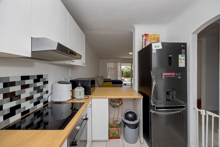 2 Bedroom Property for Sale in Table View Western Cape